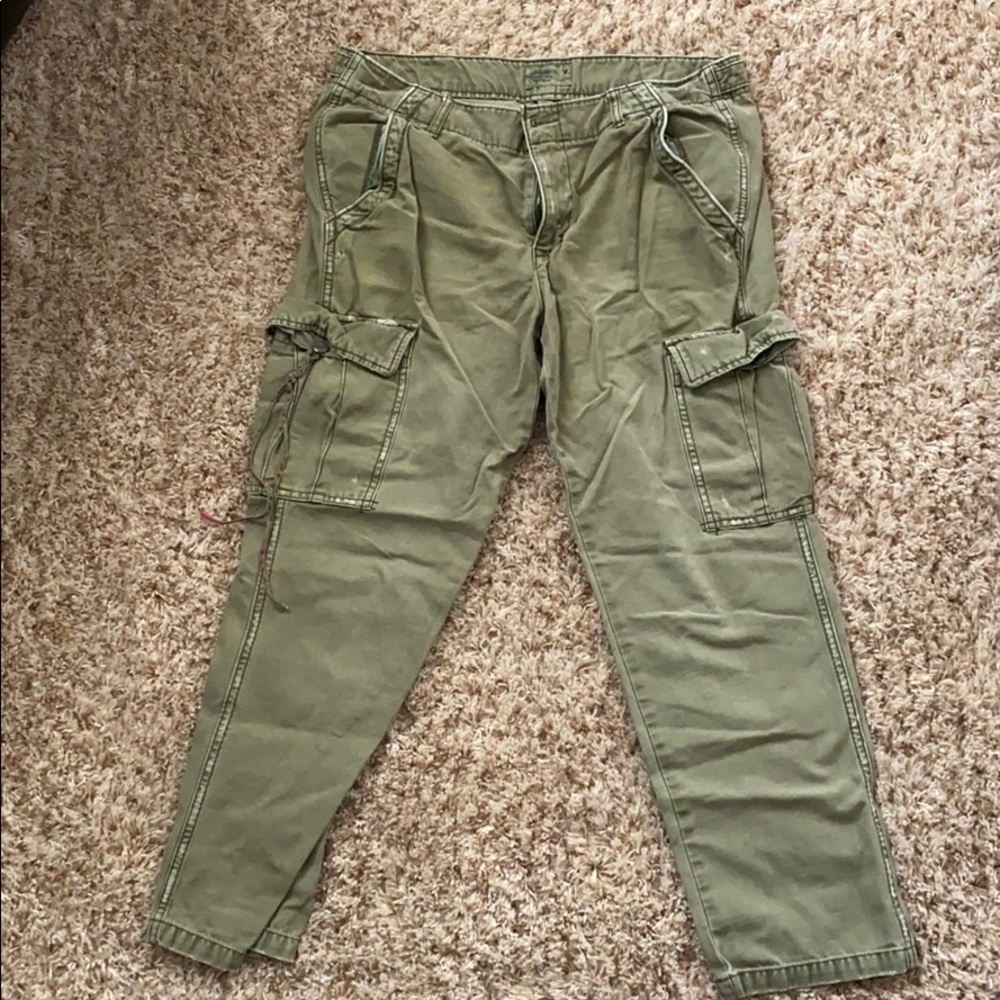 Cargo Capris
